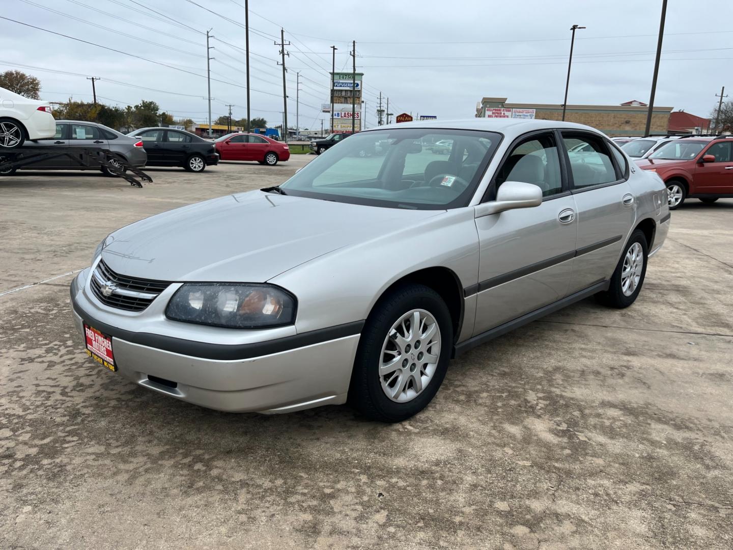 2005 SILVER /gray Chevrolet Impala Base (2G1WF52E459) with an 3.4L V6 OHV 12V engine, 4-Speed Automatic Overdrive transmission, located at 14700 Tomball Parkway 249, Houston, TX, 77086, (281) 444-2200, 29.928619, -95.504074 - Photo#2